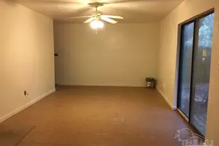 6917 & 6919 Weatherwood Dr, Pensacola, FL 32506 - Photo 2