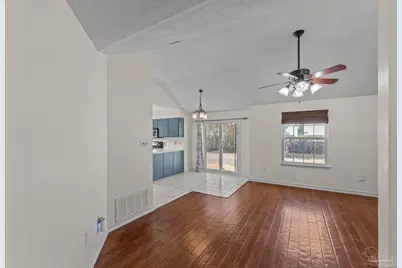 2237 Prytania Cir, Navarre, FL 32566 - Photo 6