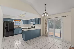 2237 Prytania Cir, Navarre, FL 32566 - Photo 10