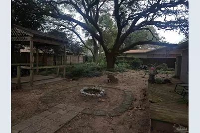 2955 Newton Dr, Pensacola, FL 32503 - Photo 6