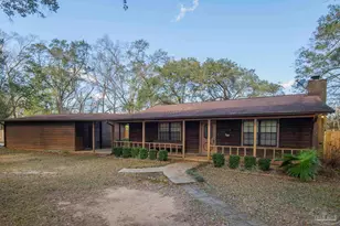 1616 Smithfield Ln, Cantonment, FL 32533 - Photo 2