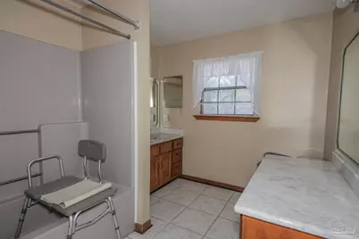 1616 Smithfield Ln, Cantonment, FL 32533 - Photo 46