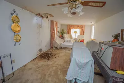 6971 Jefferson Ave, Century, FL 32535 - Photo 14