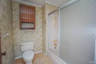 6971 Jefferson Ave, Century, FL 32535 - Photo 20