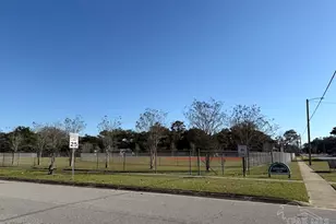 1202 E Yonge St, Pensacola, FL 32503 - Photo 8