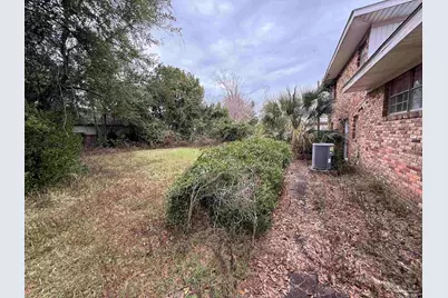 1202 E Yonge St, Pensacola, FL 32503 - Photo 12