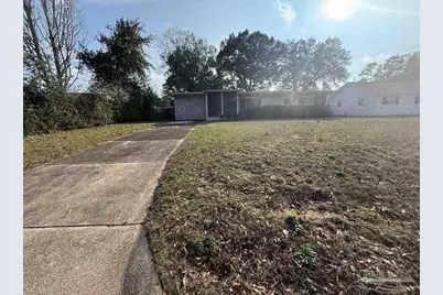 6517 Robin Ave, Milton, FL 32570 - Photo 4