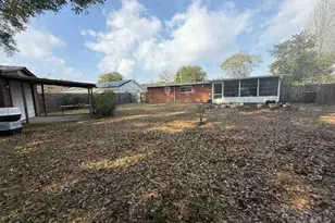 6517 Robin Ave, Milton, FL 32570 - Photo 6