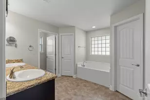 7048 Flintwood St, Navarre, FL 32566 - Photo 18