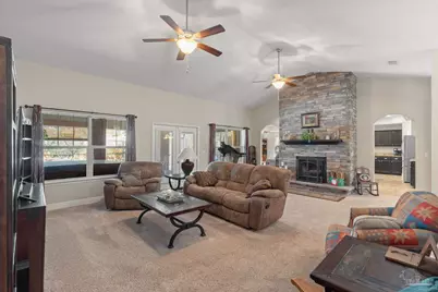 7048 Flintwood St, Navarre, FL 32566 - Photo 6