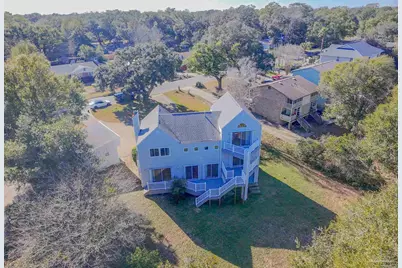 4690 Peacock Dr, Pensacola, FL 32504 - Photo 8