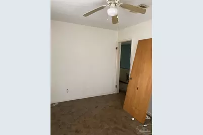 84 S Garfield Dr, Pensacola, FL 32505 - Photo 4