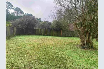 84 S Garfield Dr, Pensacola, FL 32505 - Photo 16