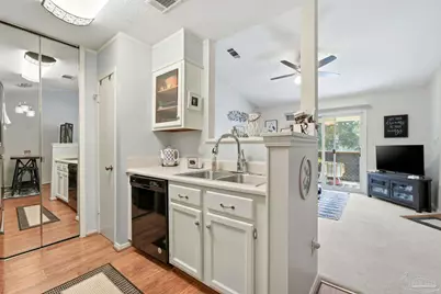 601 E Burgess Rd #A6, Pensacola, FL 32504 - Photo 10