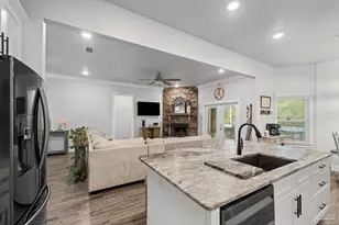 6808 Santa Clara Dr, Navarre, FL 32566 - Photo 8