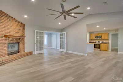 9880 Creet Cir, Navarre, FL 32566 - Photo 6