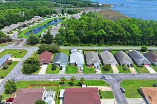 575 Rough Leaf Ln, Mary Esther, FL 32569 - Photo 48