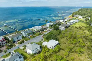 332 Deer Point Dr, Gulf Breeze, FL 32561 - Photo 58