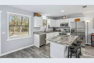 4010 Wyndham Rd, Century, FL 32535 - Photo 8