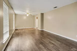 7150 Santa Barbara St, Pensacola, FL 32526 - Photo 8