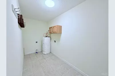 6277 Pansy Dr, Milton, FL 32570 - Photo 14