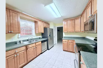 6277 Pansy Dr, Milton, FL 32570 - Photo 4