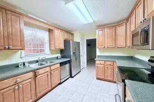 6277 Pansy Dr, Milton, FL 32570 - Photo 4