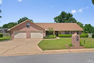 5816 Forest Ridge Dr, Pensacola, FL 32526 - Photo 1