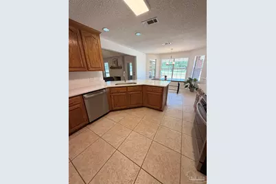3745 Saddle Club Cir, Pace, FL 32571 - Photo 8