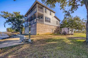 305 S Garcon Point Rd, Milton, FL 32583 - Photo 58