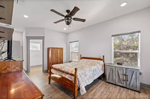 305 S Garcon Point Rd, Milton, FL 32583 - Photo 36