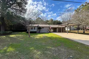 8601 Redwing Dr, Pensacola, FL 32534 - Photo 2