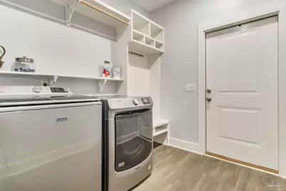 8245 Verano St, Navarre, FL 32566 - Photo 10