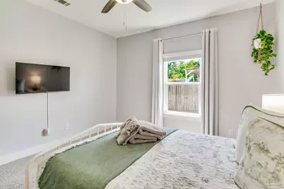 8245 Verano St, Navarre, FL 32566 - Photo 16