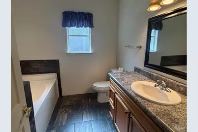 6021 Champion Oaks Dr, Pensacola, FL 32526 - Photo 10