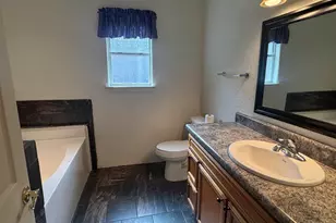 6021 Champion Oaks Dr, Pensacola, FL 32526 - Photo 10