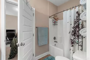 2548 Bluewater Dr, Navarre, FL 32566 - Photo 20