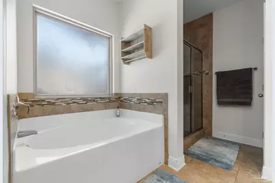 2548 Bluewater Dr, Navarre, FL 32566 - Photo 16