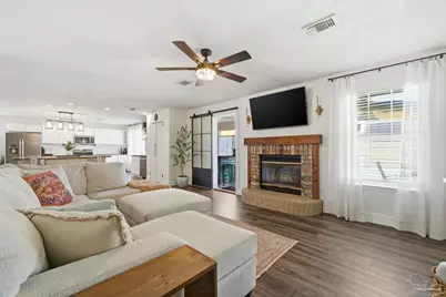 1809 Donegal Dr, Cantonment, FL 32533 - Photo 4