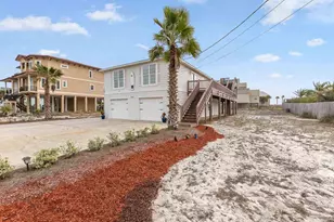 806 Maldonado Dr, Pensacola Beach, FL 32561 - Photo 34