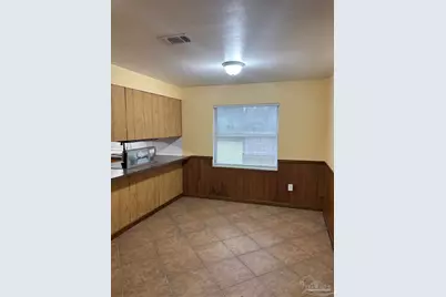 425 Rentz Ave, Pensacola, FL 32507 - Photo 4