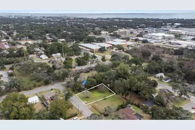 2435 W Belmont St, Pensacola, FL 32505 - Photo 6