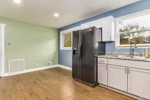 7206 Esther St, Pensacola, FL 32506 - Photo 10