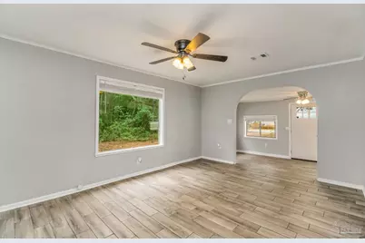 5788 Washington St, Milton, FL 32570 - Photo 8