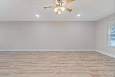 6876/6878 Trailride N, Milton, FL 32570 - Photo 10