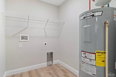 6876/6878 Trailride N, Milton, FL 32570 - Photo 18