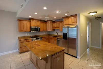 952 Sound Harbor Cir, Gulf Breeze, FL 32563 - Photo 20