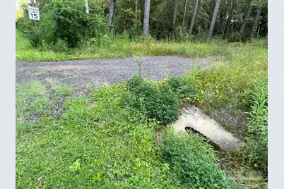 4579 Lakeview Dr, Milton, FL 32583 - Photo 12