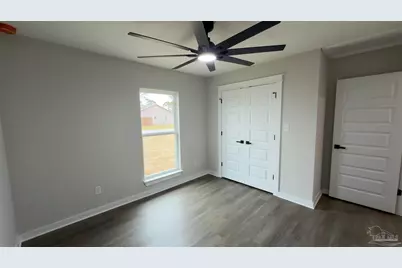 5787 Graymont Ln, Pensacola, FL 32526 - Photo 10