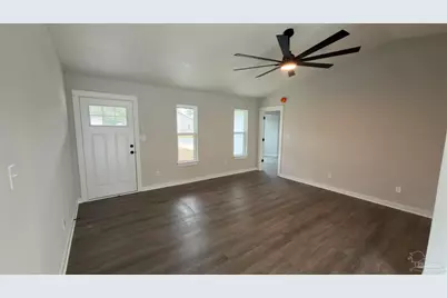 5787 Graymont Ln, Pensacola, FL 32526 - Photo 8